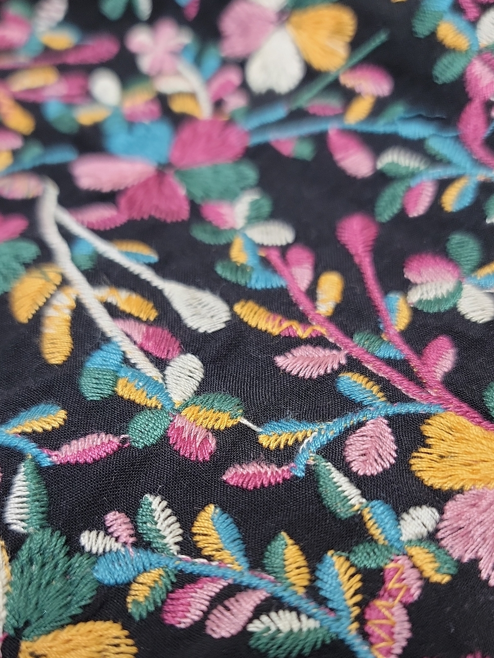 Savanna Jane Black Colorful Floral Embroidered Long-Sleeve Tunic Sz Large - Picture 15 of 16